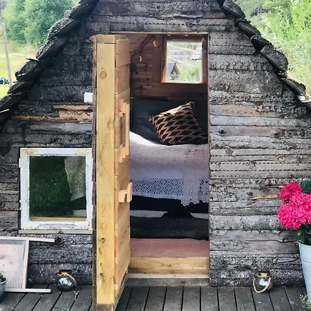 Πάρκο διακοπών Yogalava Glamping Drangedal